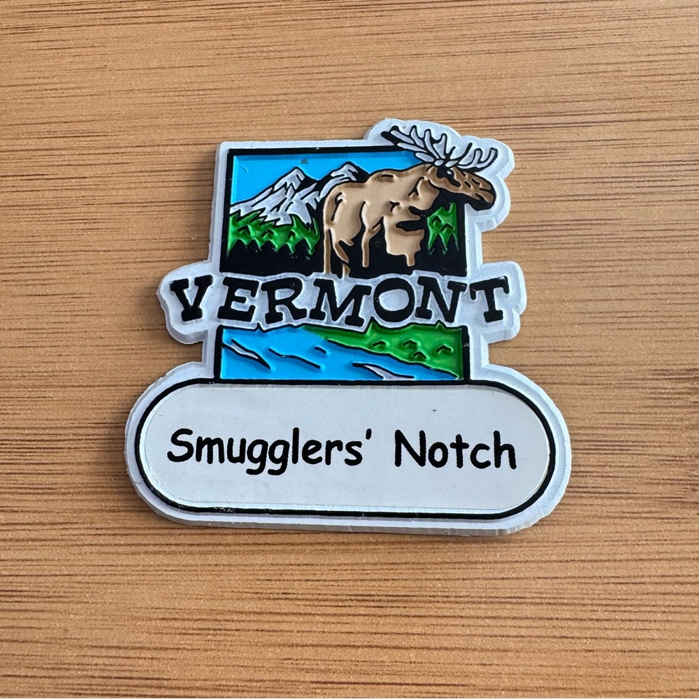 Vintage Smugglers’ Notch‎ Vermont Mountain Resort Magnet Moose